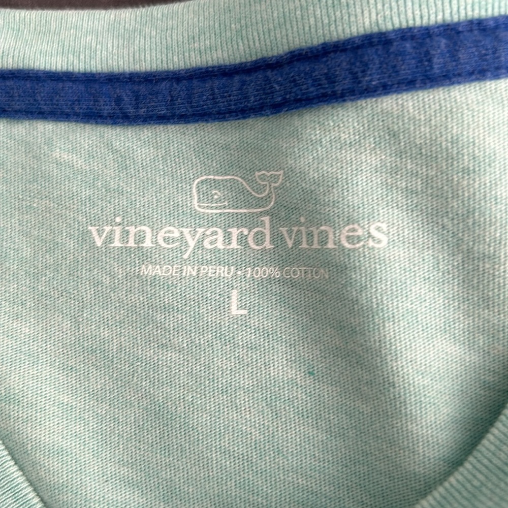 Vineyard Vines logo long sleeve teal with blue whale size L - Picture 3 of 5